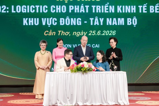 NỮ DOANH NHÂN VIỆT NAM CHUNG TAY THÚC ĐẨY HOẠT ĐỘNG XÚC TIẾN THƯƠNG MẠI XUẤT KHẨU KHU VỰC ĐÔNG - TÂY NAM BỘ